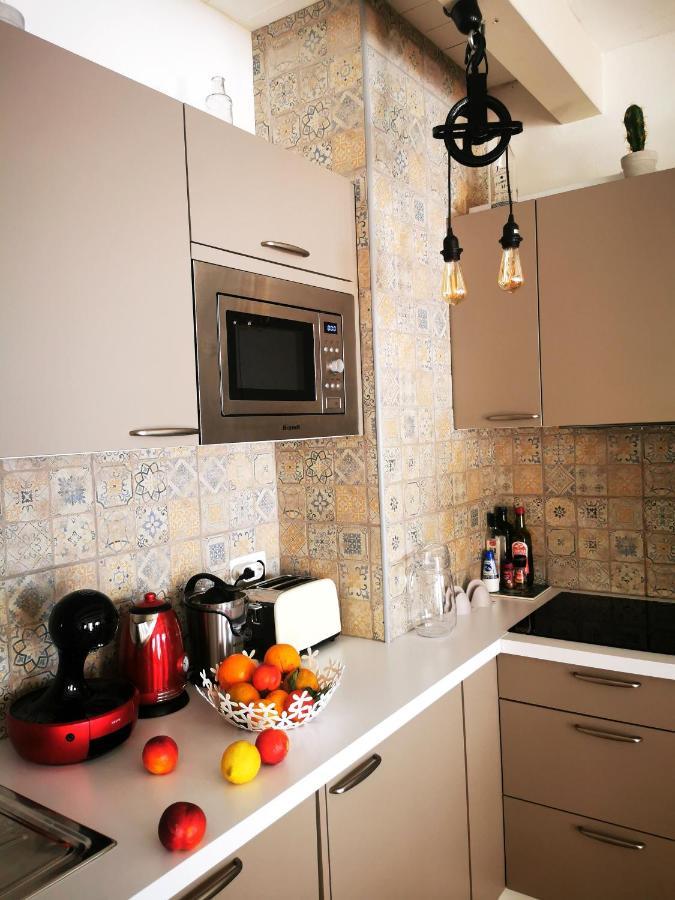 Charming Portuguese Style Apartment, For Rent "Vida A Portuguesa", "Gaivota" Alojamento Local Portimão Buitenkant foto